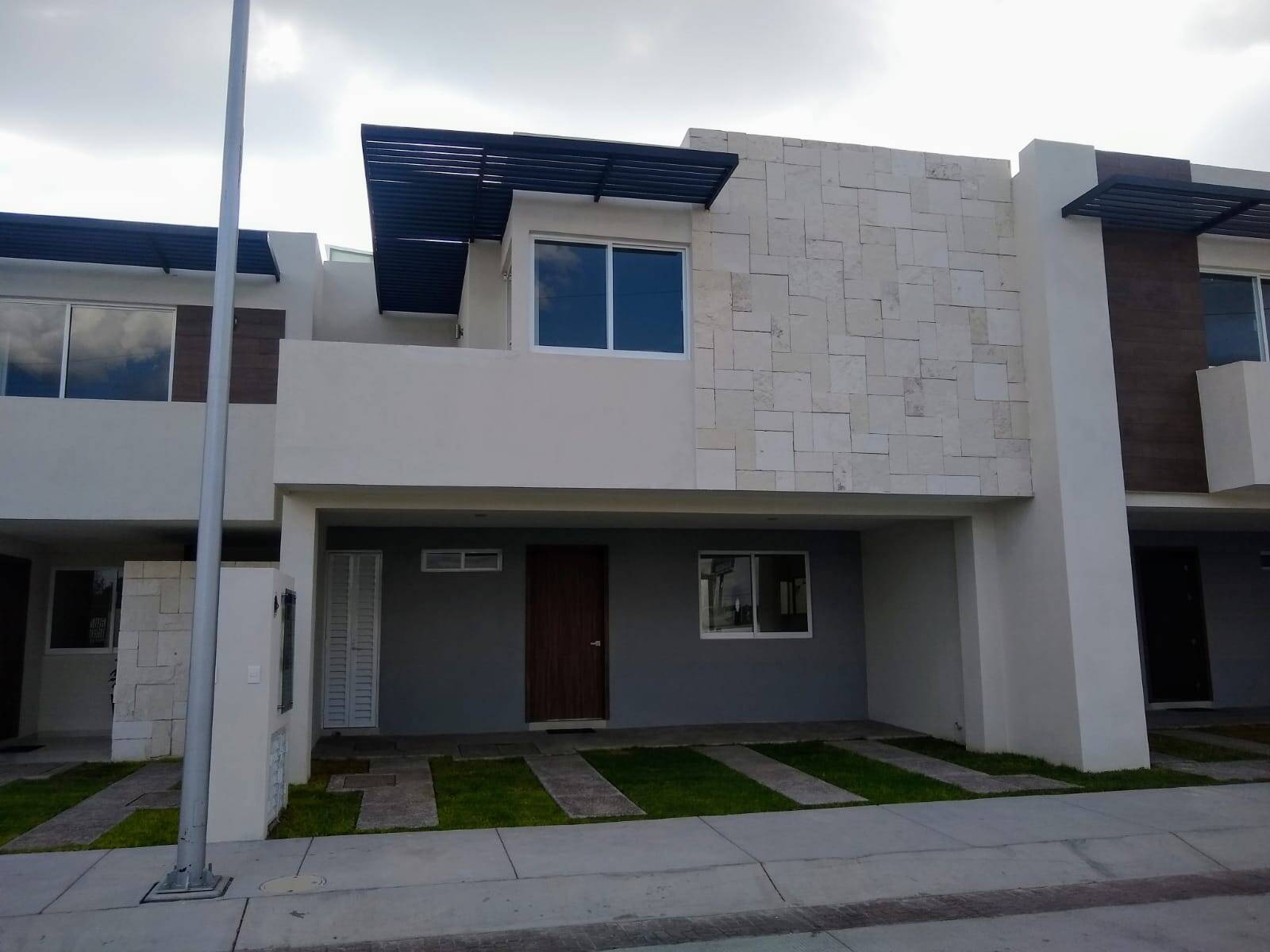 #421 - Casa para Venta en Aguascalientes - AS