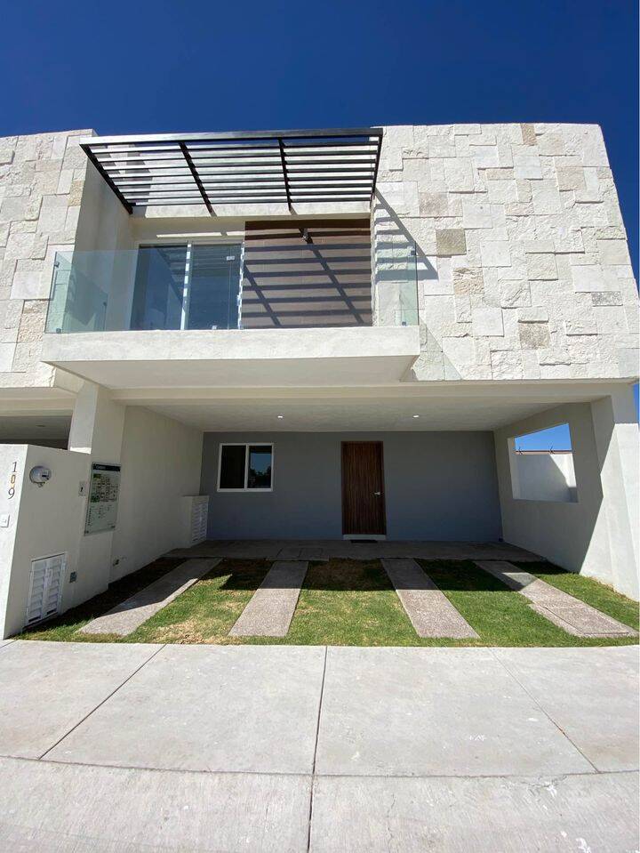 #424 - Casa para Venta en Aguascalientes - AS