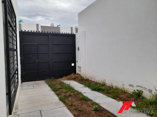 #668 - Casa para Renta en Aguascalientes - AS - 3
