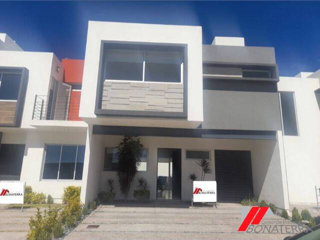 #715 - Casa para Venta en Aguascalientes - AS - 1