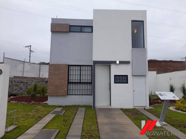 #823 - Casa para Venta en Aguascalientes - AS - 1