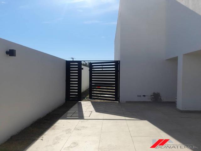 #398 - Casa para Venta en Aguascalientes - AS - 2