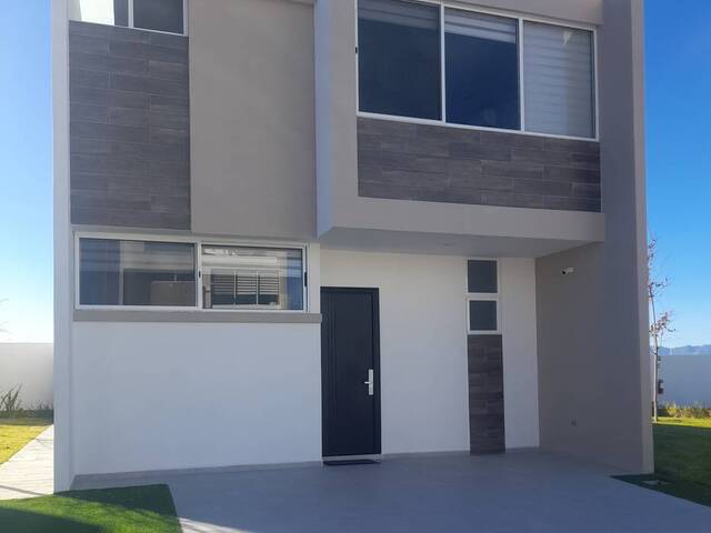 Venta en Fraccionamiento Rancho Santa Monica - Aguascalientes