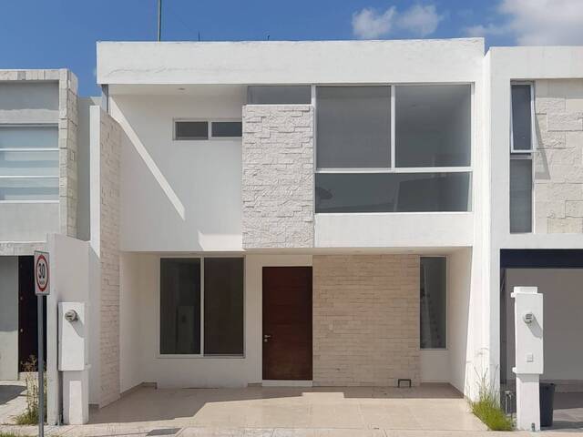 #956 - Casa para Renta en Aguascalientes - AS