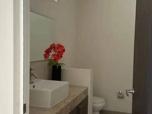 #1002 - Casa para Venta en Aguascalientes - AS - 3