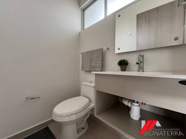 #1032 - Casa para Venta en Aguascalientes - AS - 2