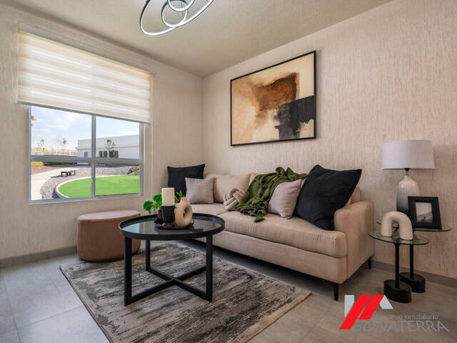 #1036 - Casa para Venta en San Francisco de los Romo - AS - 2