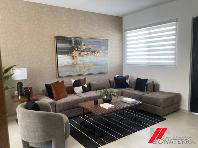 #1040 - Casa para Venta en Aguascalientes - AS - 2