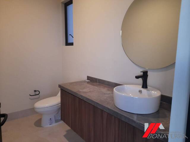 #1057 - Casa para Venta en Aguascalientes - AS - 2