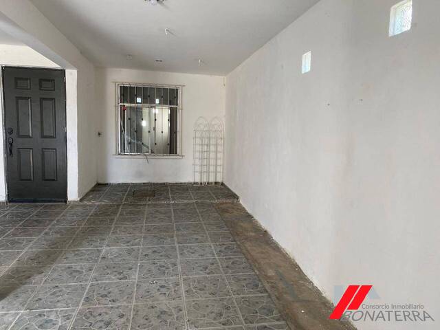 #1098 - Casa para Renta en Jesús María - AS - 3